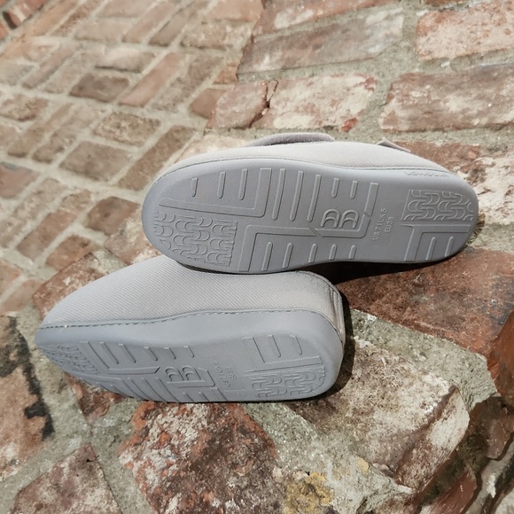 Long Bay diabetic slippers - Picture 4 of 4